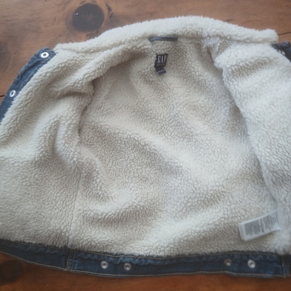 Gap Uni-sex Kids Sherpa lined denim jacket S (6/7) - Picture 3 of 6